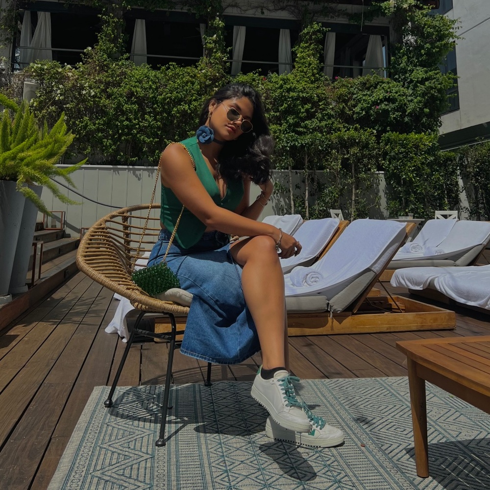 Meet your Posher, Daniela